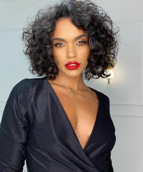 Giovana Cordeiro 女優 ギャラリー