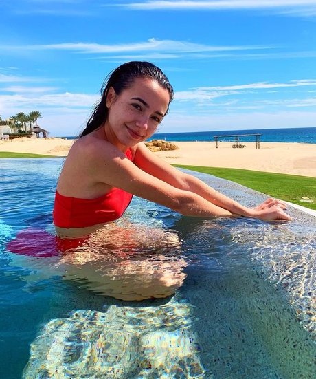 Merrell Twins 最高の女優 画像