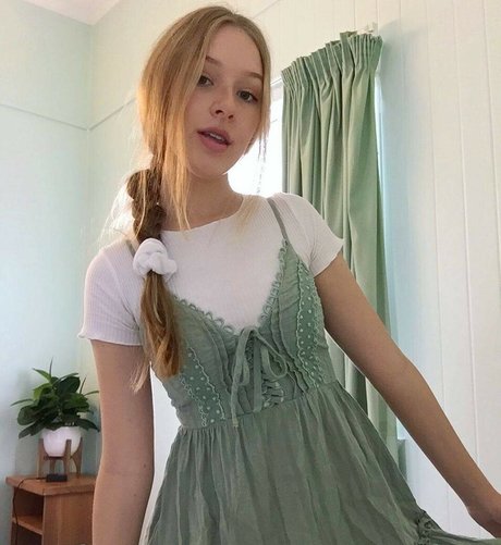 Diddly ASMR ホット女優 画像
