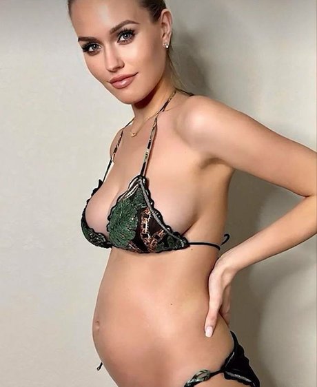 Laura Muller セクシーなスター アーカイブ