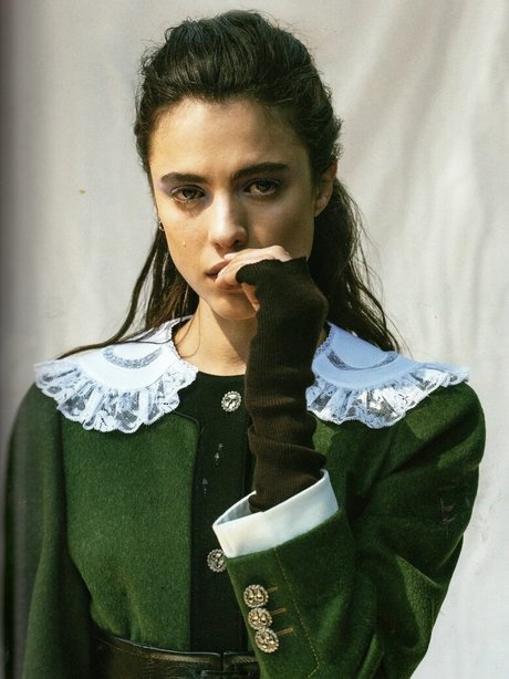 Margaret Qualley ポルノスター セックス 画像
