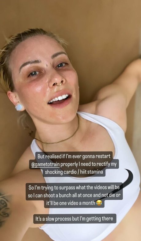 Julia Hardy 最高のモデル 写真