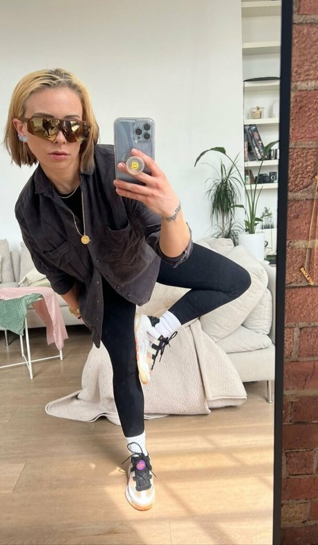 Julia Hardy 限定モデル 写真