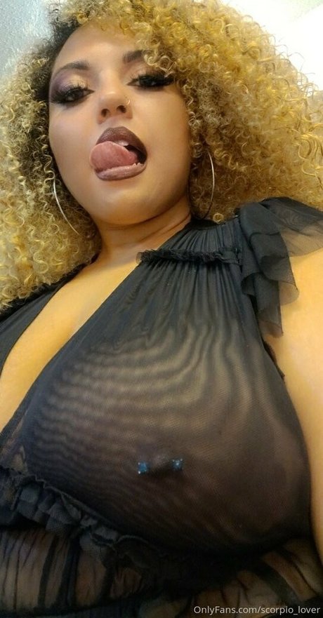 hot lips セクシーなポルノスター 写真