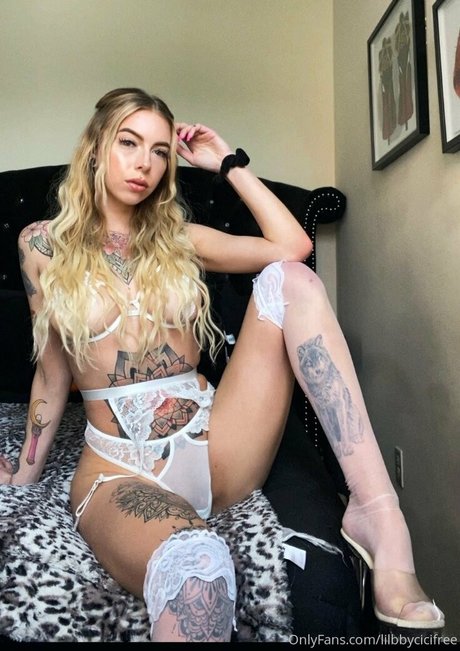 cassidyluxefree ポルノスター 独占 写真