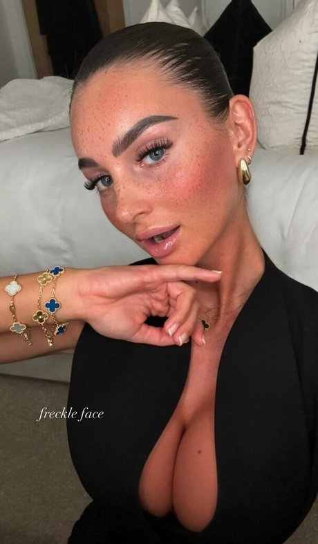 Maddy Cheary 完璧なモデル 画像