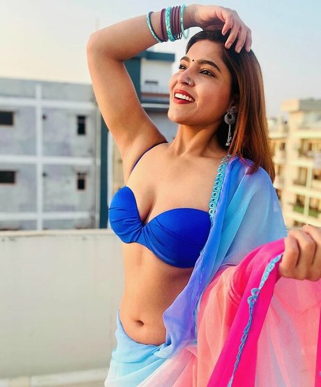 Tanya Chaudhari 可愛い女優 写真