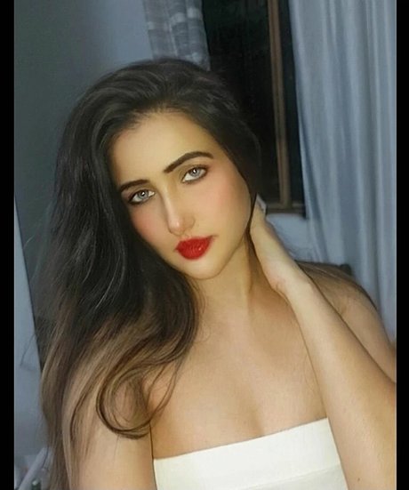 Aniza Hazel ポルノスター 画像