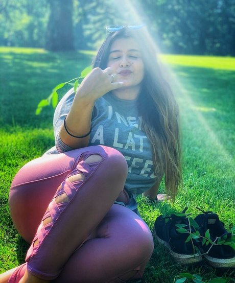 Akankshya Rijal ポルノモデル 写真
