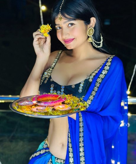 Neha Singh top profile image