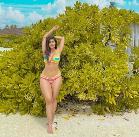 Pratika Sood 無料スター 写真