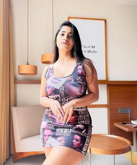 Pratika Sood アートポルノスター 写真