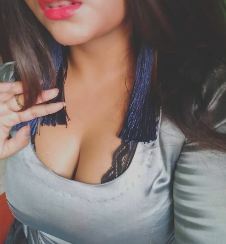 Maya Diba 高品質スター 写真