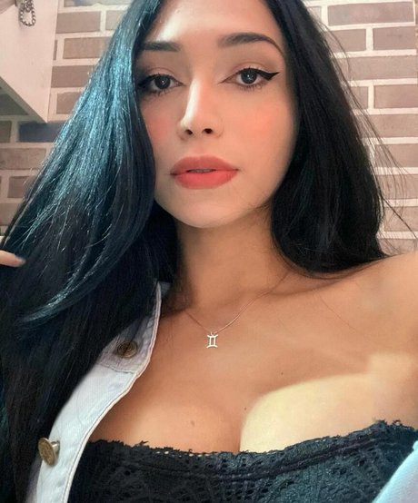 Ananda Rodrigues profile image