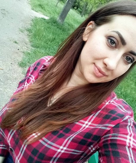 Olya Bulka ヌードモデル 画像