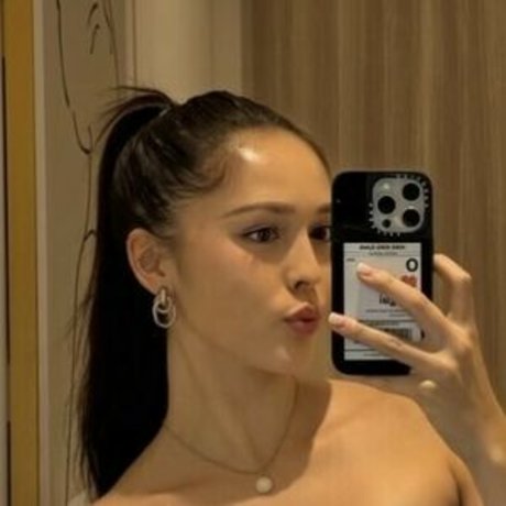 Hannah Cheng Bradshaw ヌード女優 写真