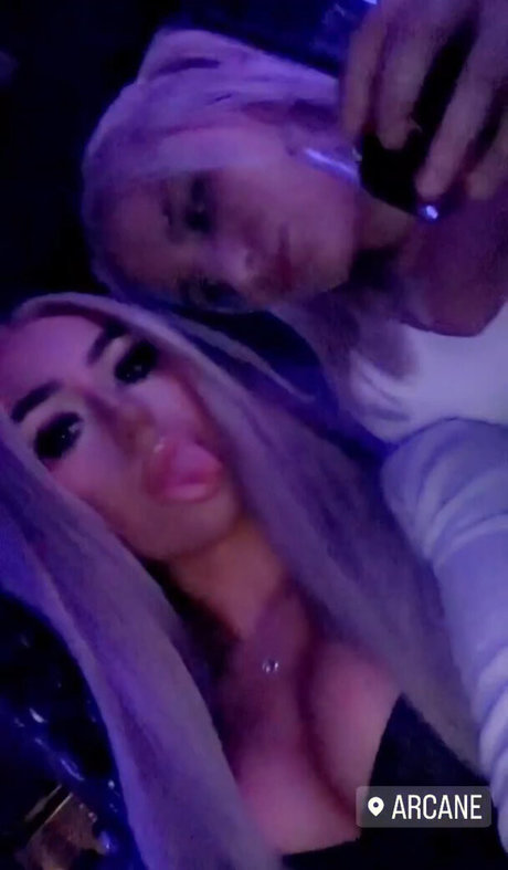 Monet Fisher xxxモデル 画像