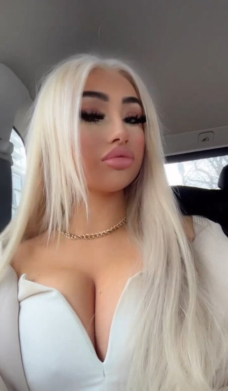 Monet Fisher ヌードモデル 画像