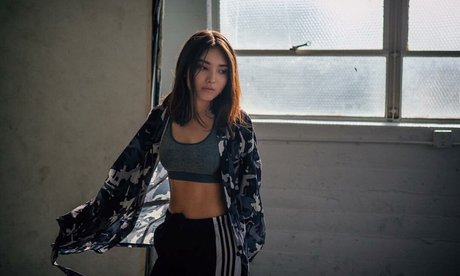 Maria Zhang アダルトモデル 写真