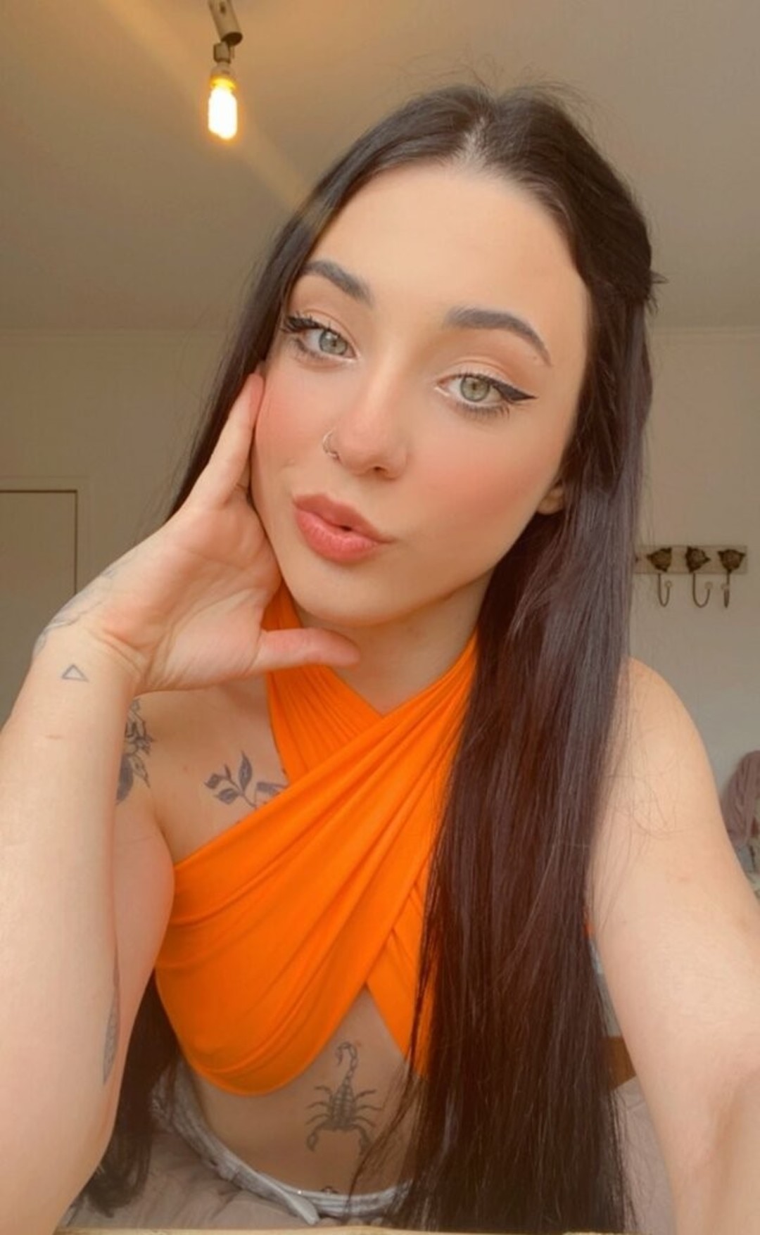 Ellen Maggnus セクシー女優 写真