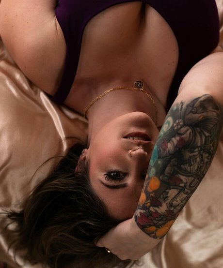 Dani Standring セックス女優 ギャラリー