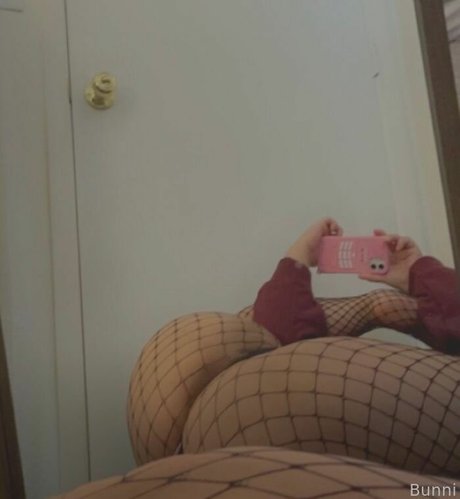 StrawbewwyMilf 高品質女優 写真
