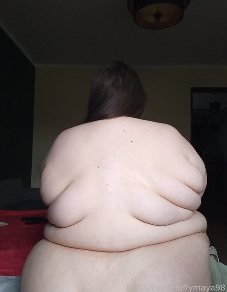 Fluffymaya98 セクシーなスター 画像