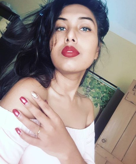 Hemoshree Bhadra ホットなスター ギャラリー