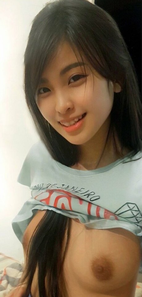 Aveline Liu かわいいスター 写真