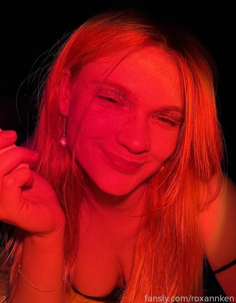 roxannken ポルノスター ヌード 写真