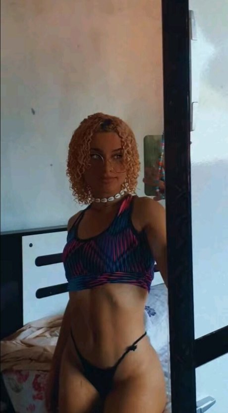 Sthefany Monteiro スター ヌード ギャラリー