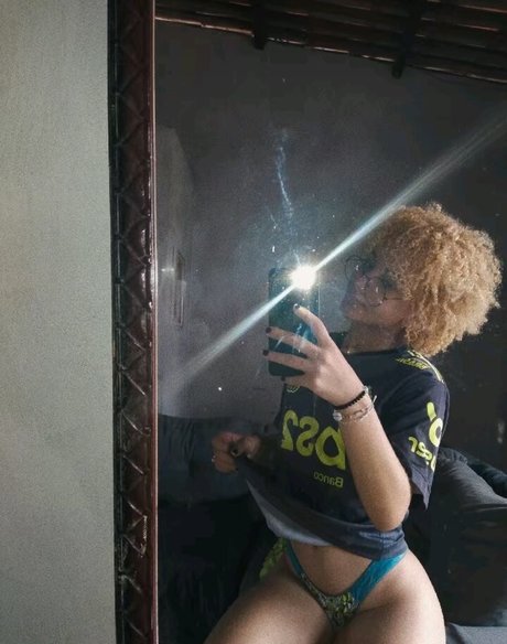 Sthefany Monteiro 裸のポルノスター 写真