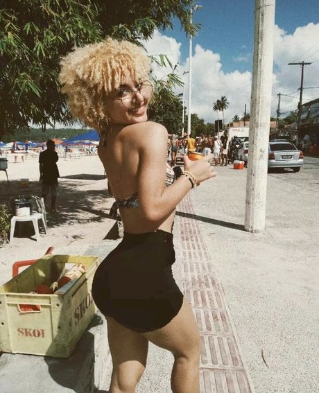 Sthefany Monteiro HDモデル アーカイブ
