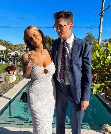 Aimee Greeneberg ヌードスター 写真