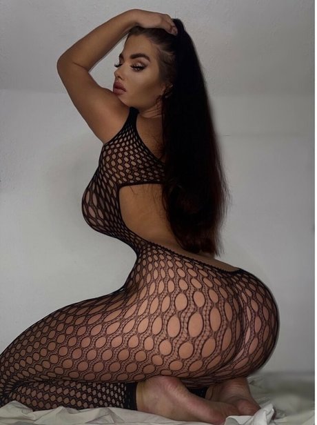 Angelica Sharpe 裸のモデル 画像