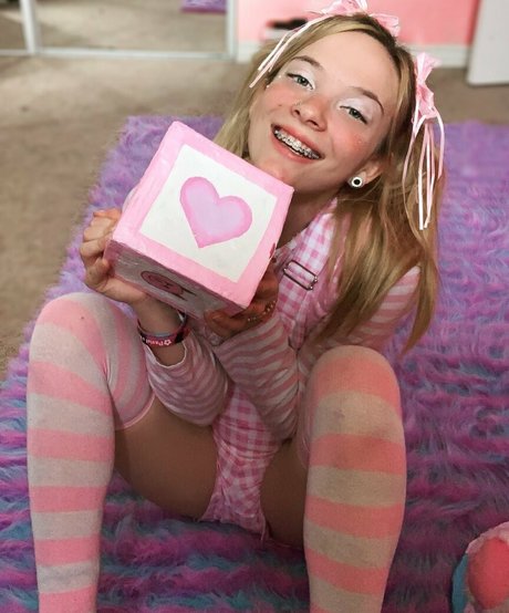 minxiybitez 高品質のポルノスター 写真