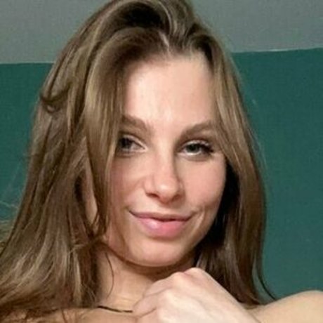 Kjanecaronn ポルノスター 裸 写真