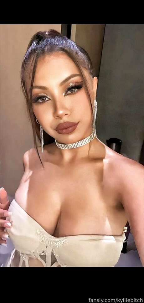 XFREYAAXX アートモデル 写真