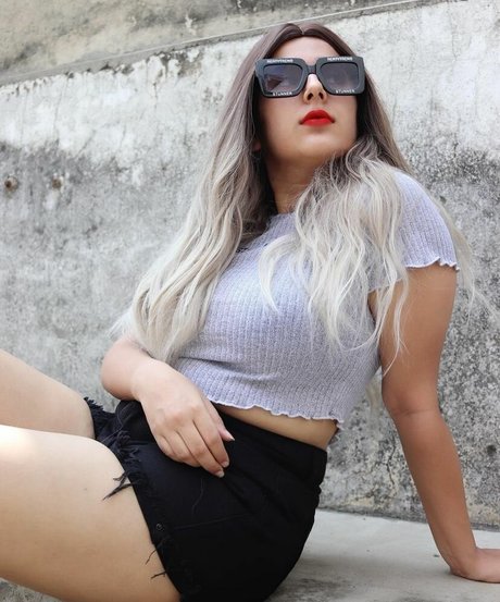 Apoorva Bhalla セクシーなスター 画像
