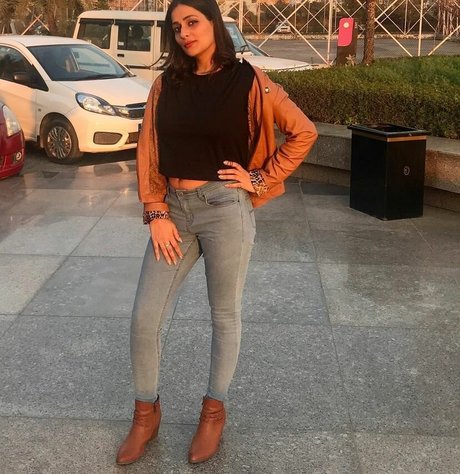 Vansheen Verma Sumbriya セックスモデル 写真