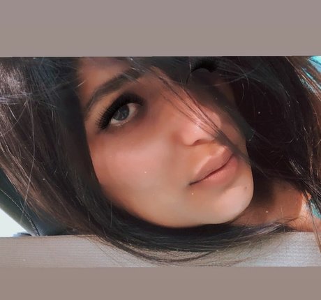 Vansheen Verma Sumbriya アートポルノスター 写真