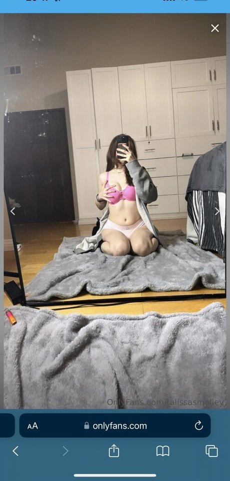 Talissa Smalley セクシーモデル 写真