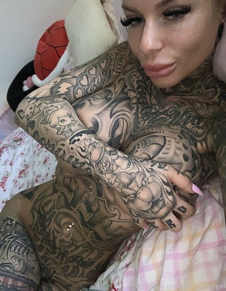 Gymgamergirl 裸のモデル 写真