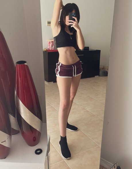 DpsDeku ヌード女優 写真