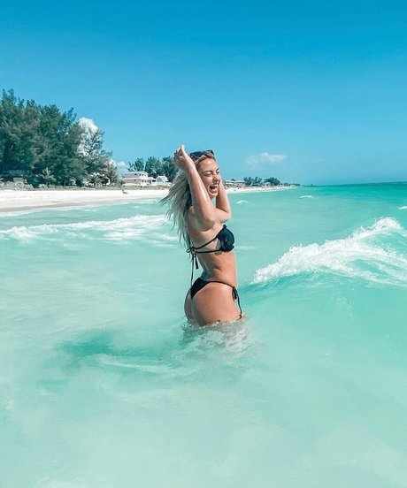 Samantha Copp トップポルノスター 写真
