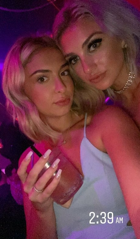 Samantha Copp 素敵なモデル 写真