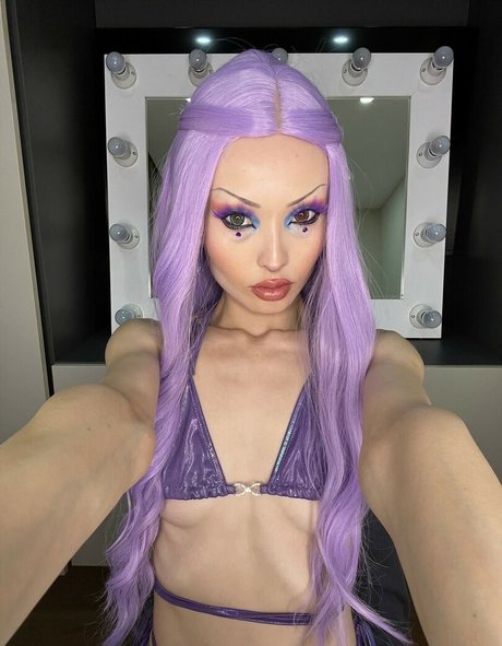 ブロンドオンリーファン ヌード 写真