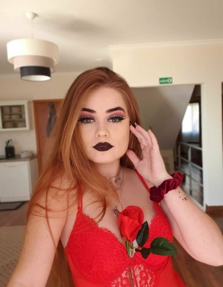 findomroxy1 可愛いモデル 画像