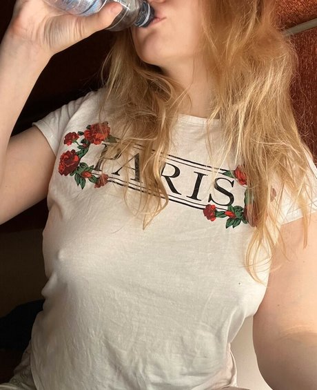 Selfika ポルノモデル 写真
