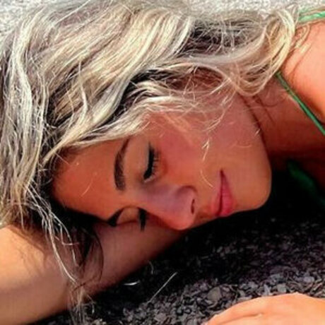 Allison Vallerand ポルノスター 美しい 画像